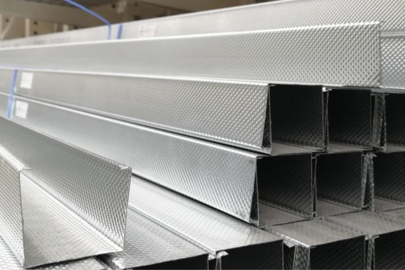 Calha Quadrada Galvanizada: Transforme Seu Projeto de Construção